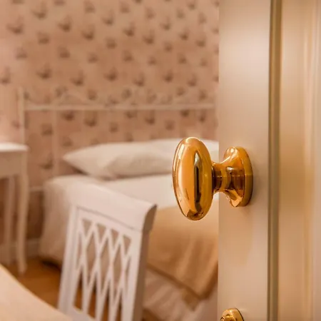 Marale Bed & Breakfast *